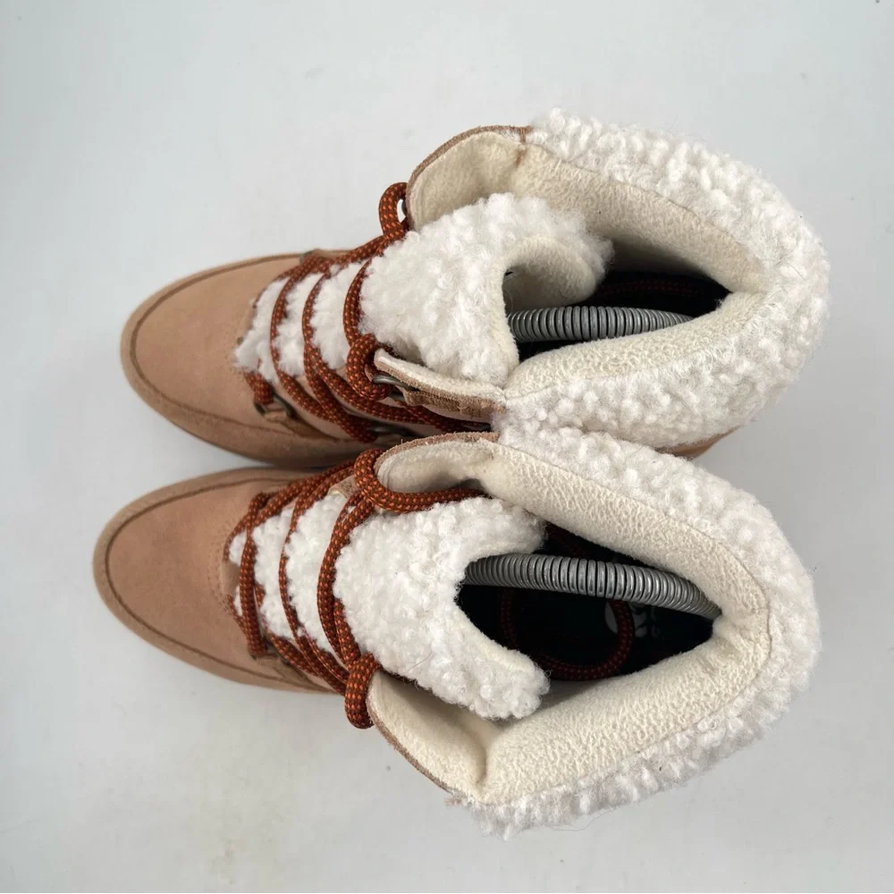 NEW! Sorel Women’s Evie -SZ 9- Cozy Tan Lace-Up Wedge Platform Ankle Booties